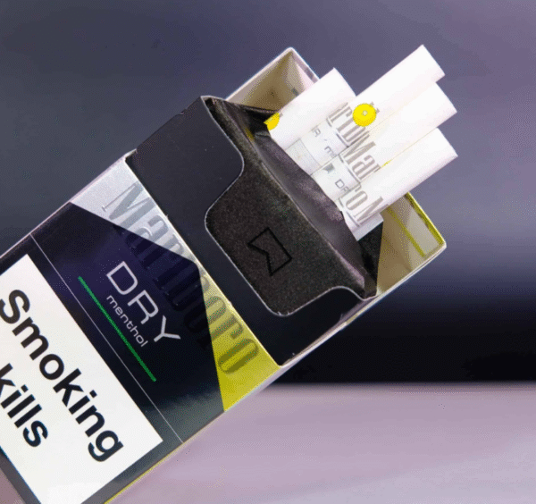 "Marlboro Dry Menthol: เย็นสดชื่นในทุกคำ"