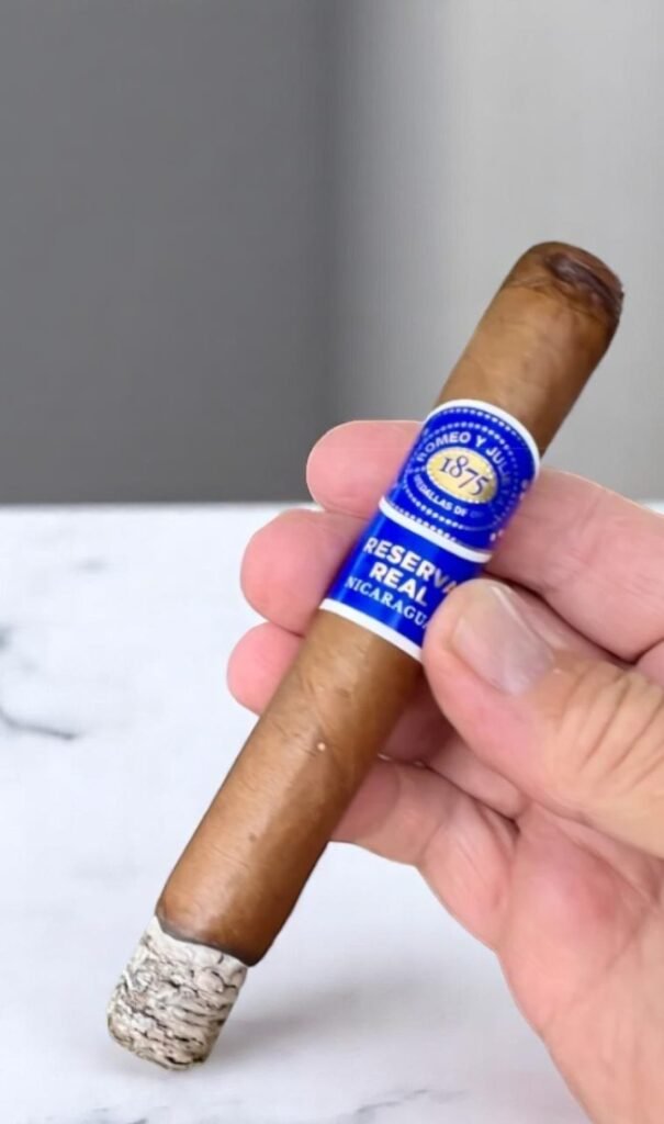 Romeo y Julieta Reserva Real Nicaragua Toro