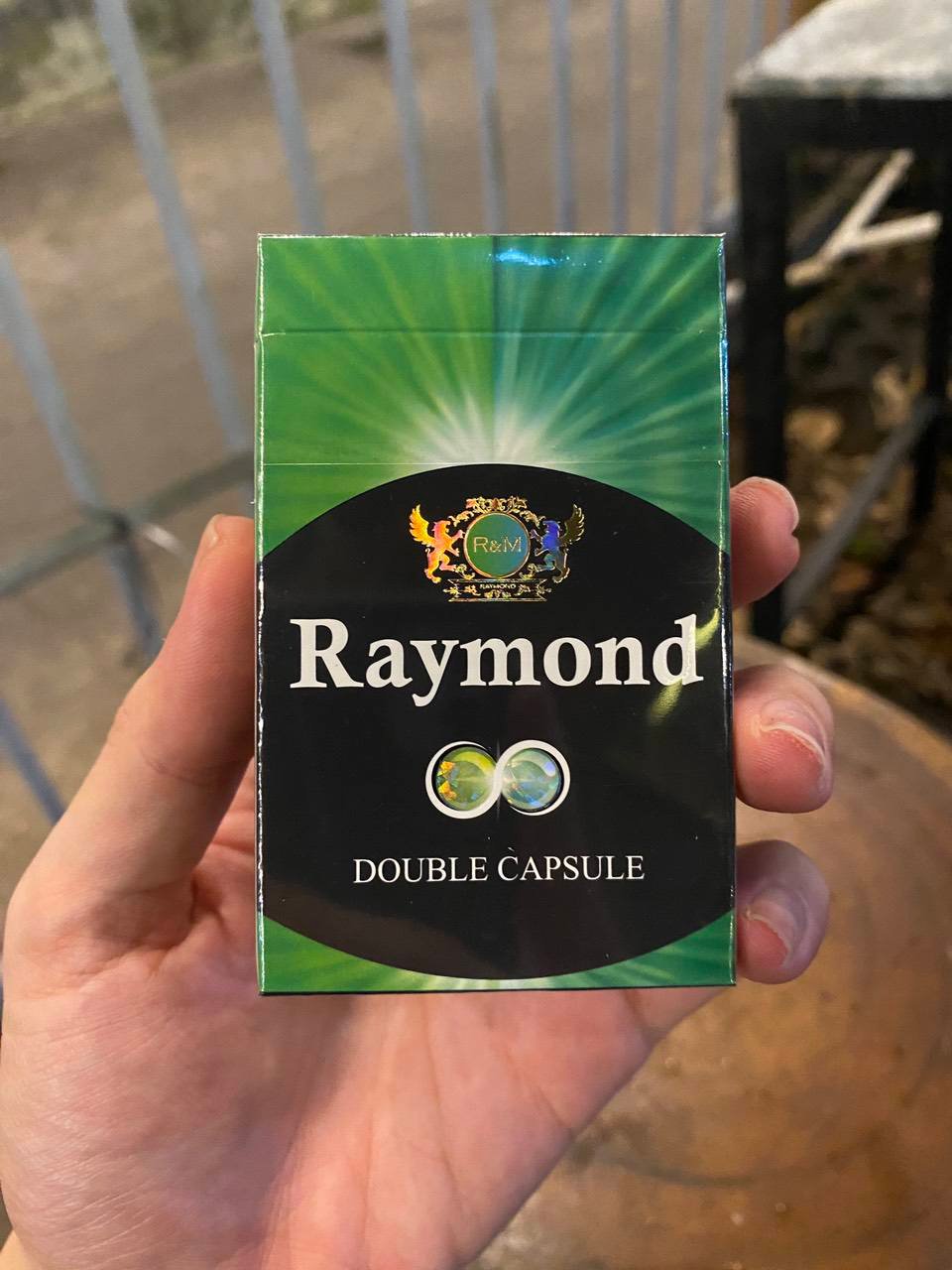 บุหรี่ Raymond Double Capsule คุณสมบัติ